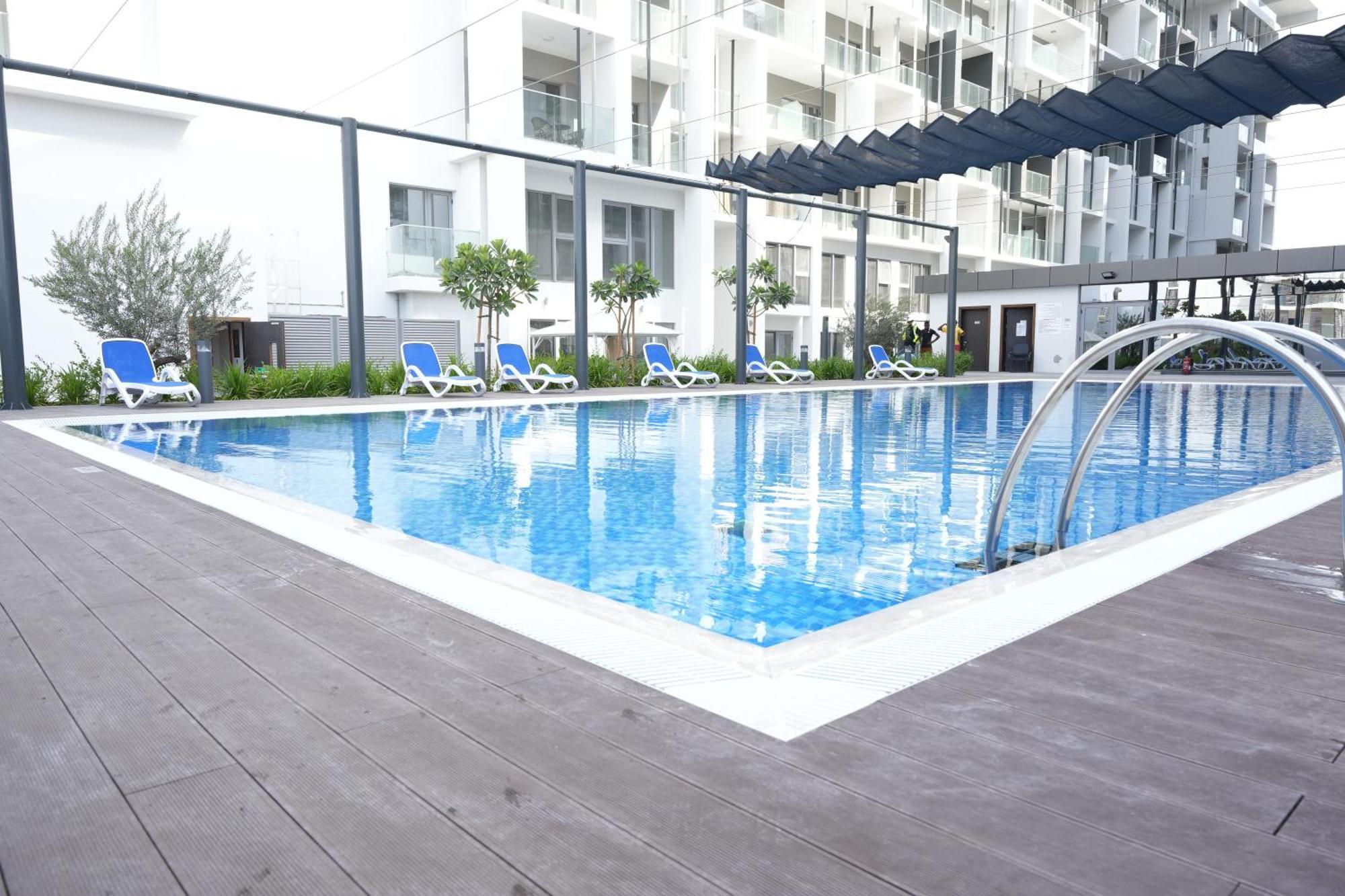 Poolside Charm Appartement Abu Dhabi Buitenkant foto